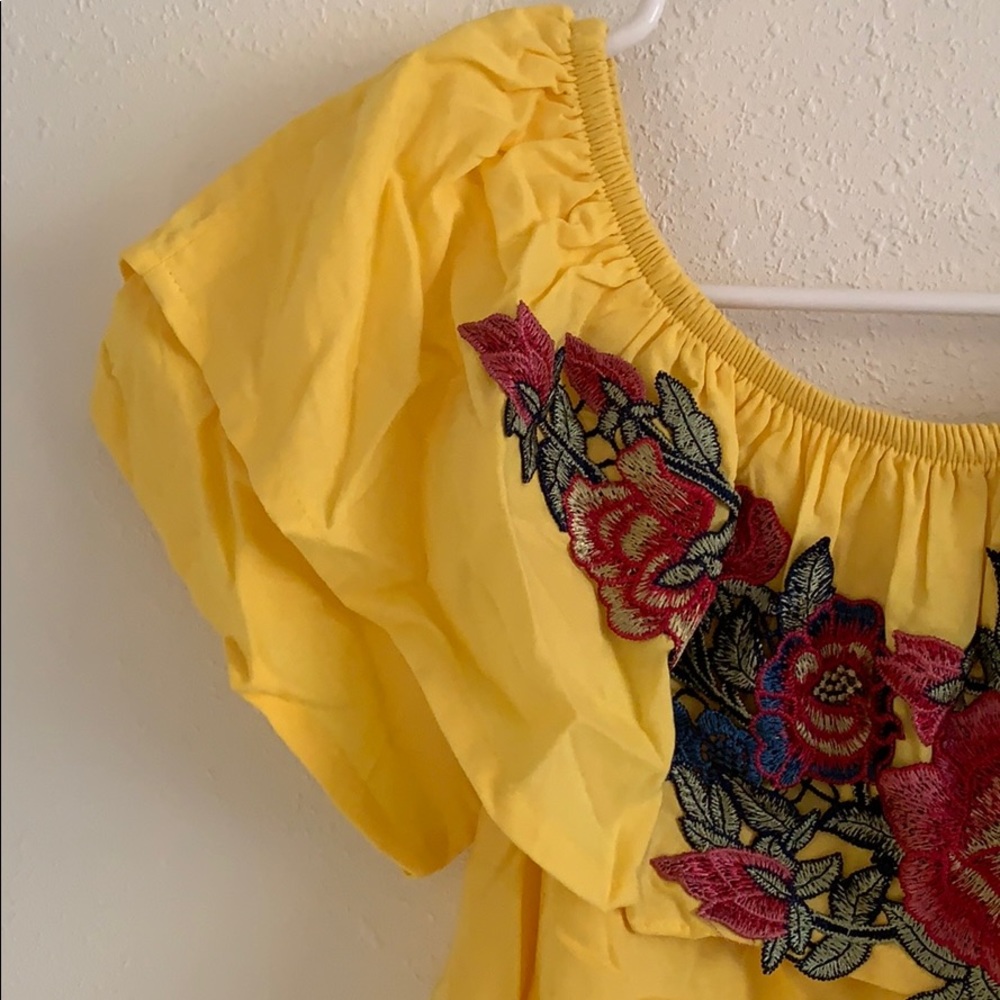 Embroidered Off Shoulder Top - Picture 3 of 6